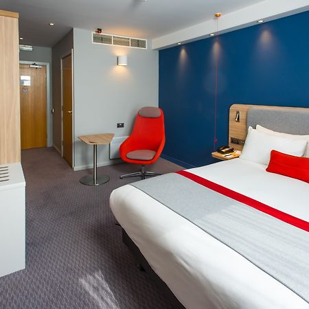 Holiday Inn Express Burton On Trent By Ihg Exterior foto