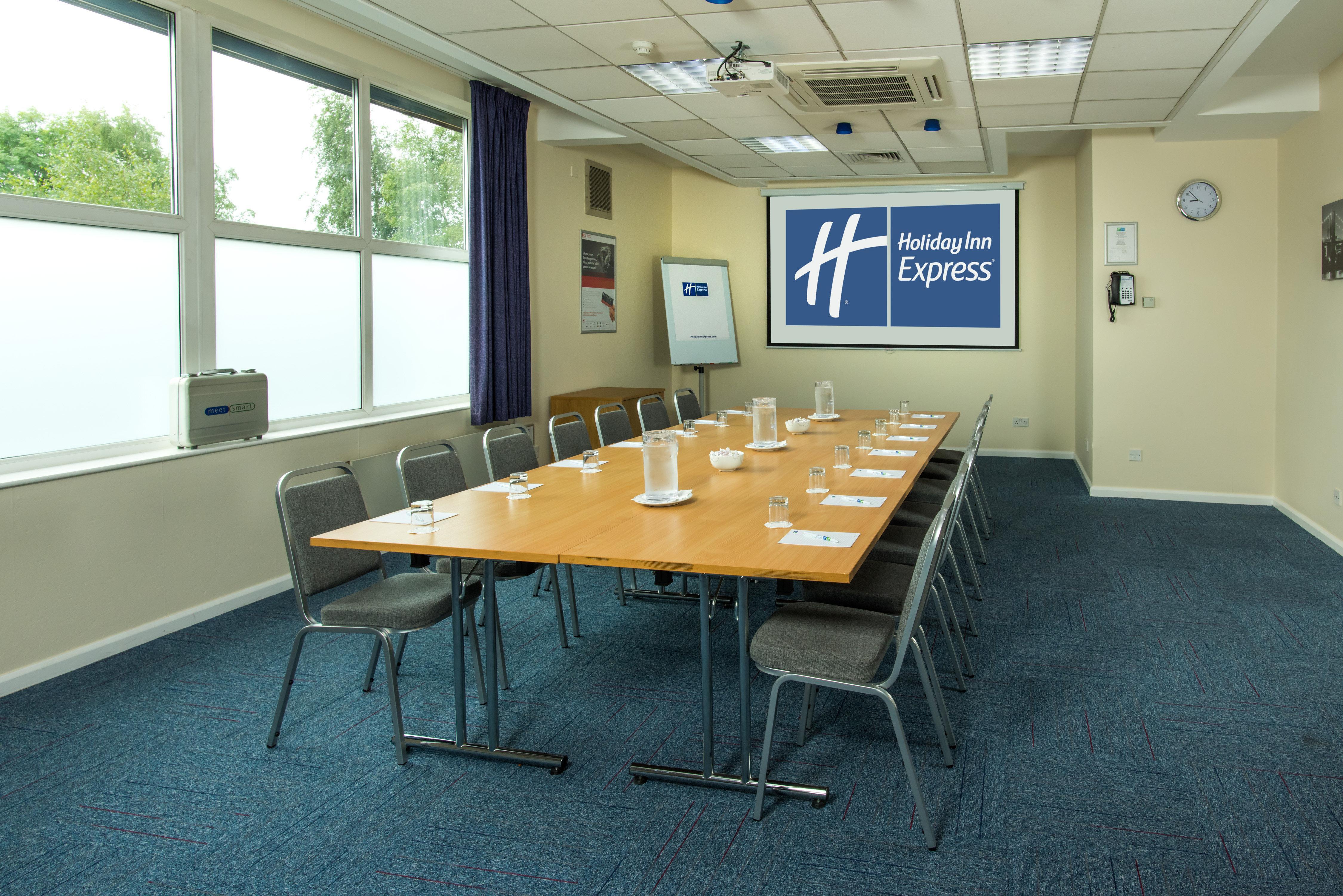 Holiday Inn Express Burton On Trent By Ihg Exterior foto