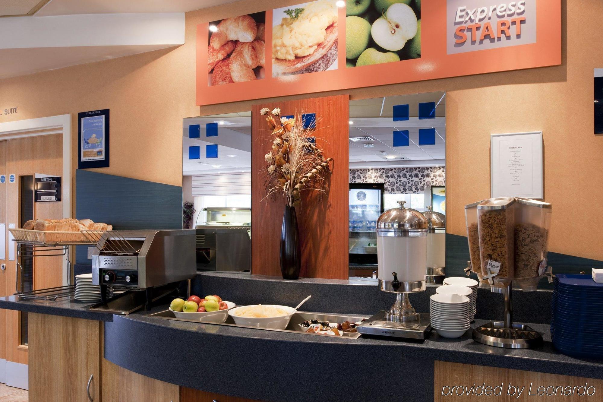 Holiday Inn Express Burton On Trent By Ihg Restaurant foto
