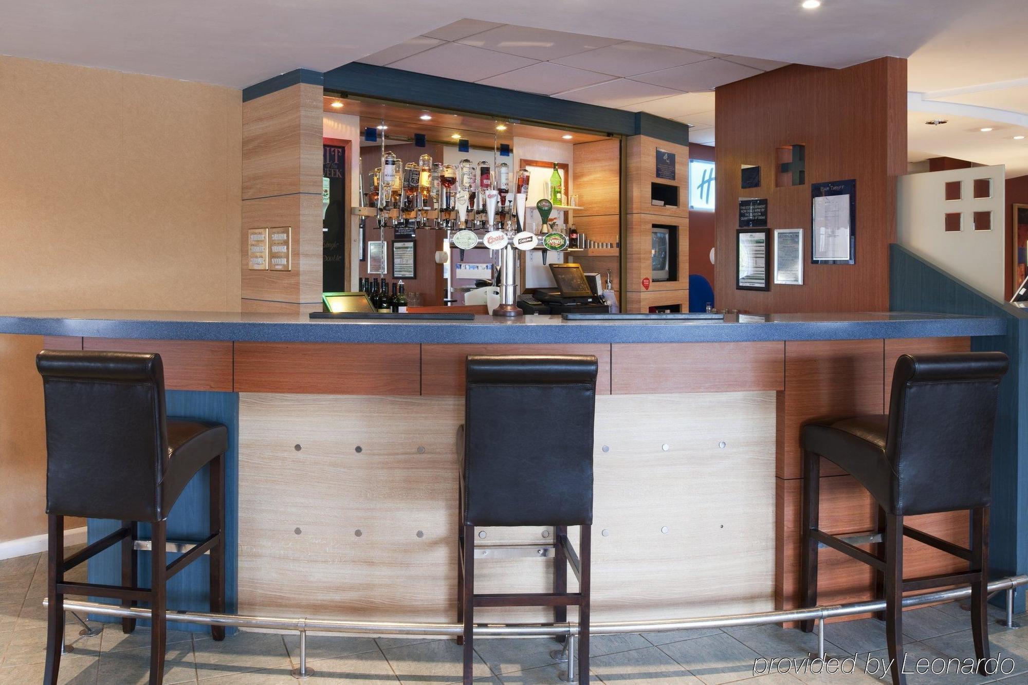 Holiday Inn Express Burton On Trent By Ihg Restaurant foto