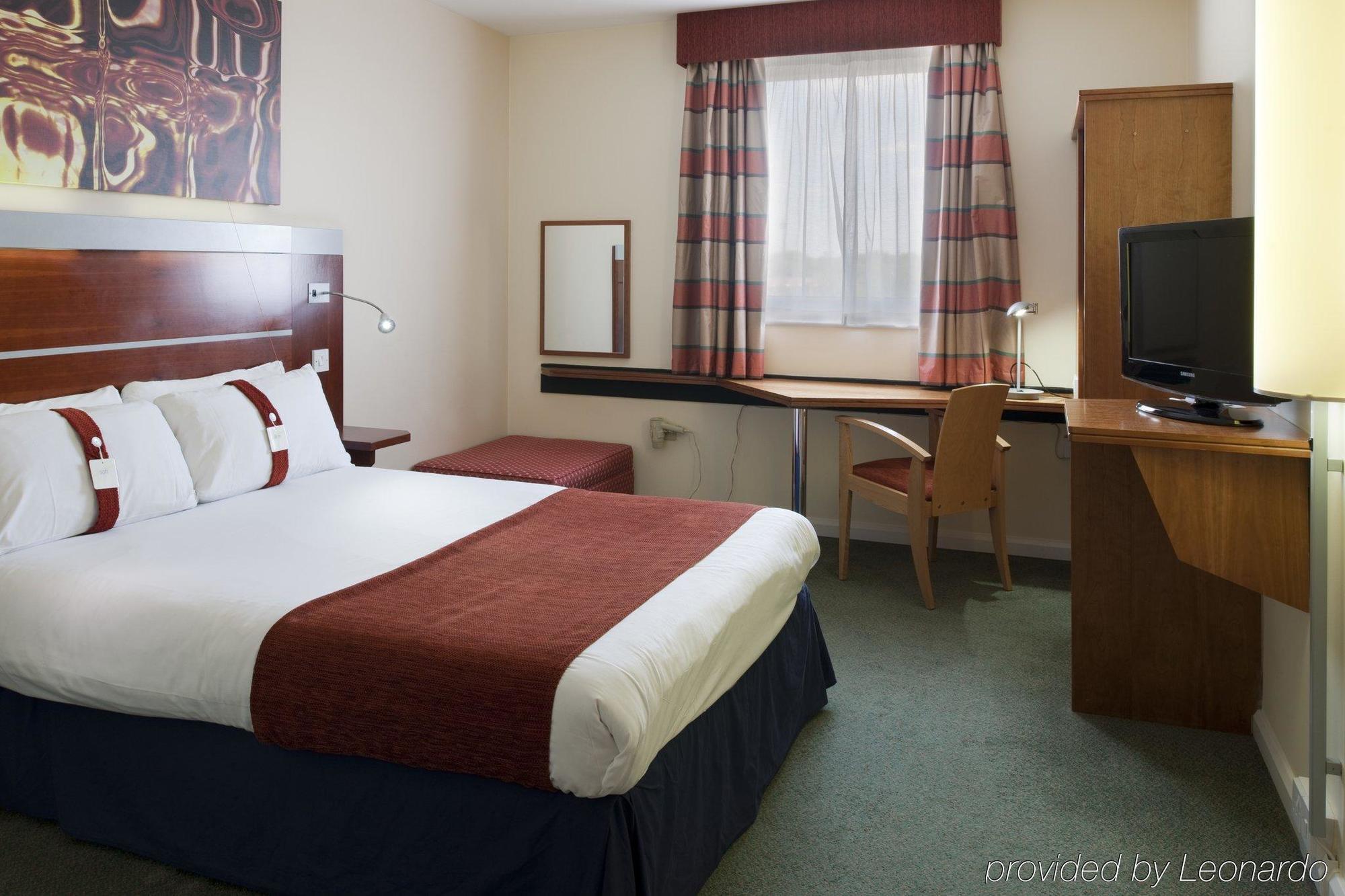 Holiday Inn Express Burton On Trent By Ihg Exterior foto