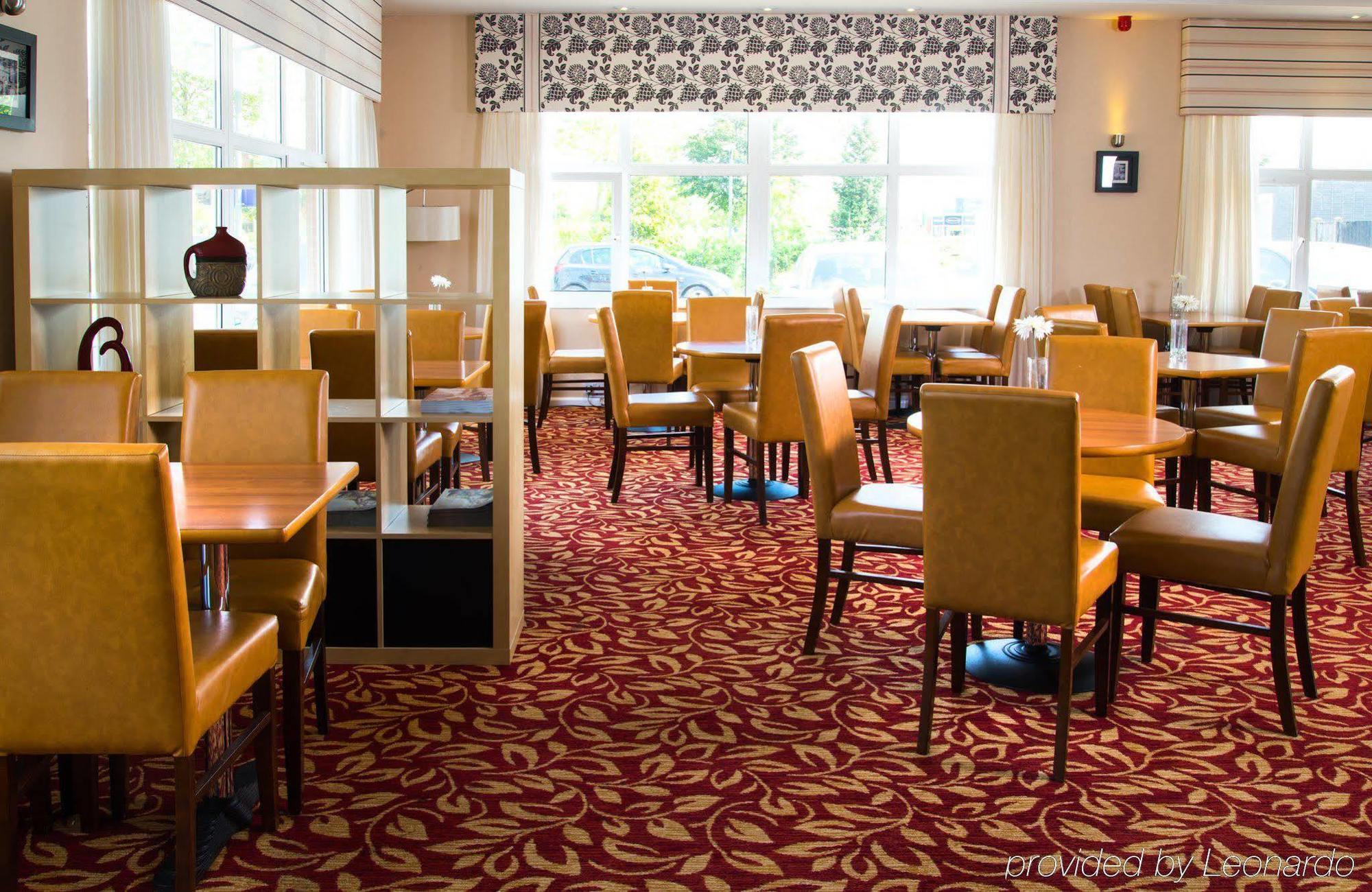 Holiday Inn Express Burton On Trent By Ihg Exterior foto